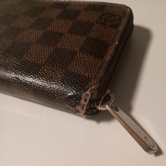 Authentic Louis Vuitton Damier Ebene Canvas Long Zippy Wallet / Organizer - Picture 3 of 14